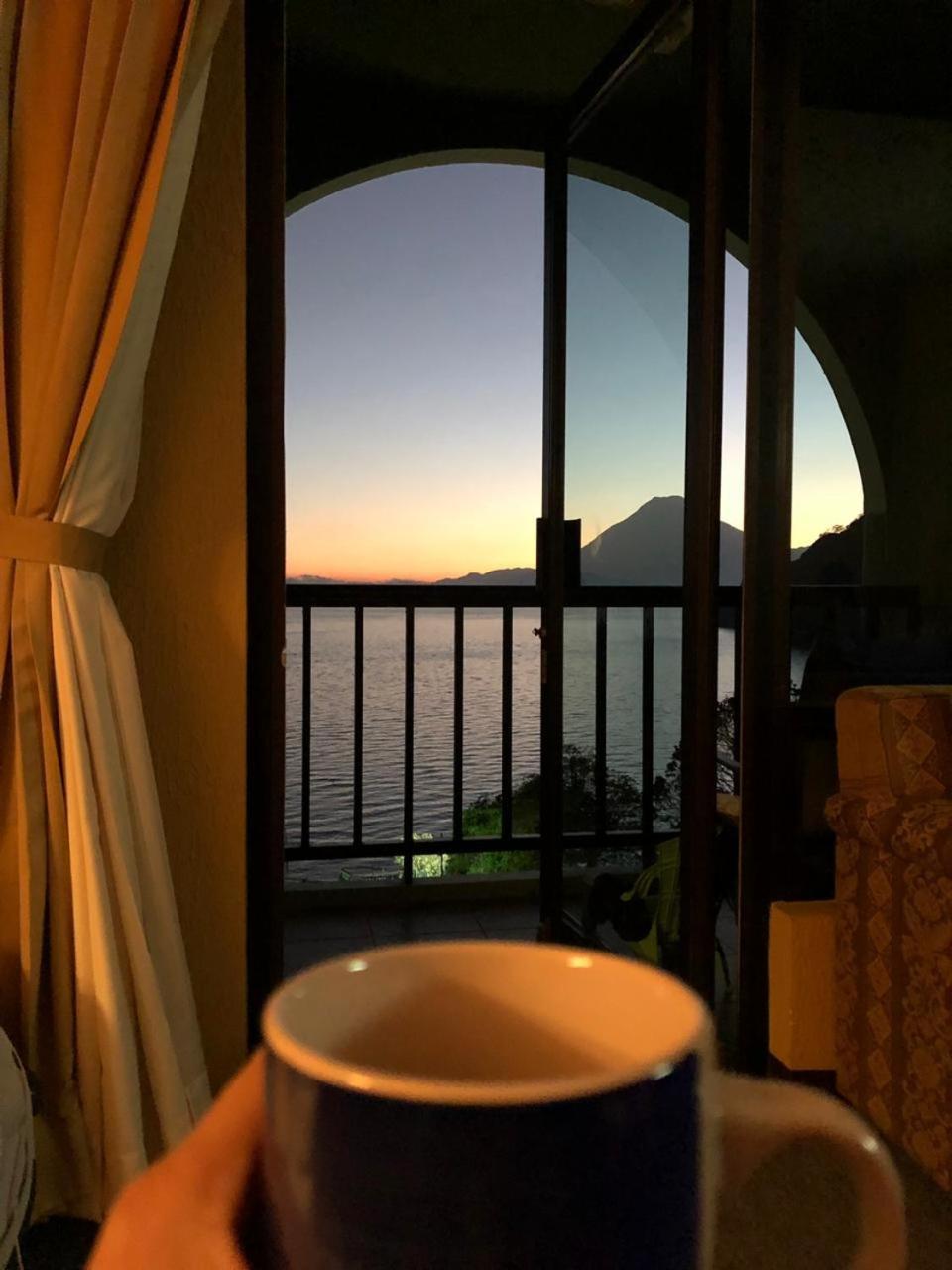 The Paradise Of Atitlan Suites - Free Breakfast Supplies 帕纳哈切尔 外观 照片